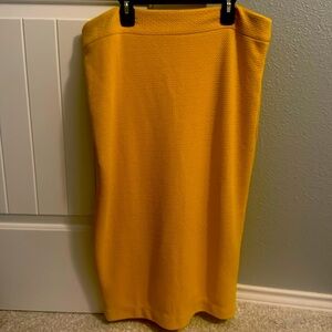 Mustard skirt xl